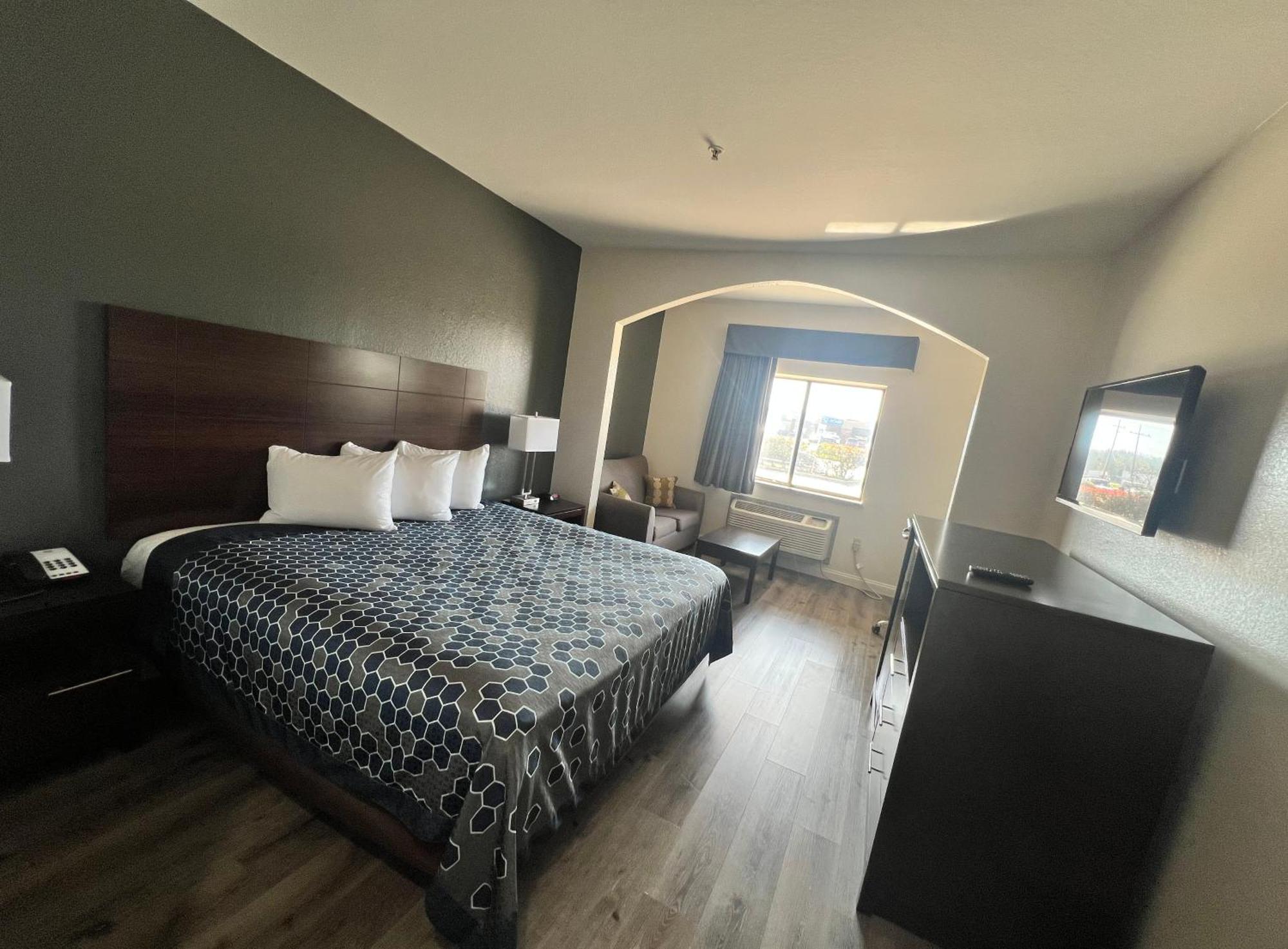 Lodge Econo I-10 South *