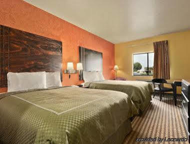Lodge Econo I-10 South Beaumont