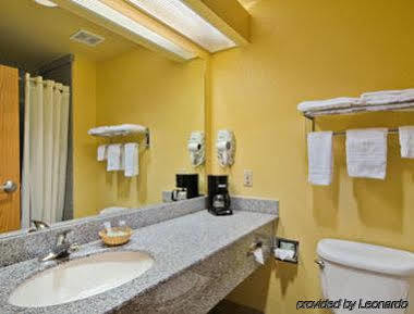 Lodge Econo I-10 South